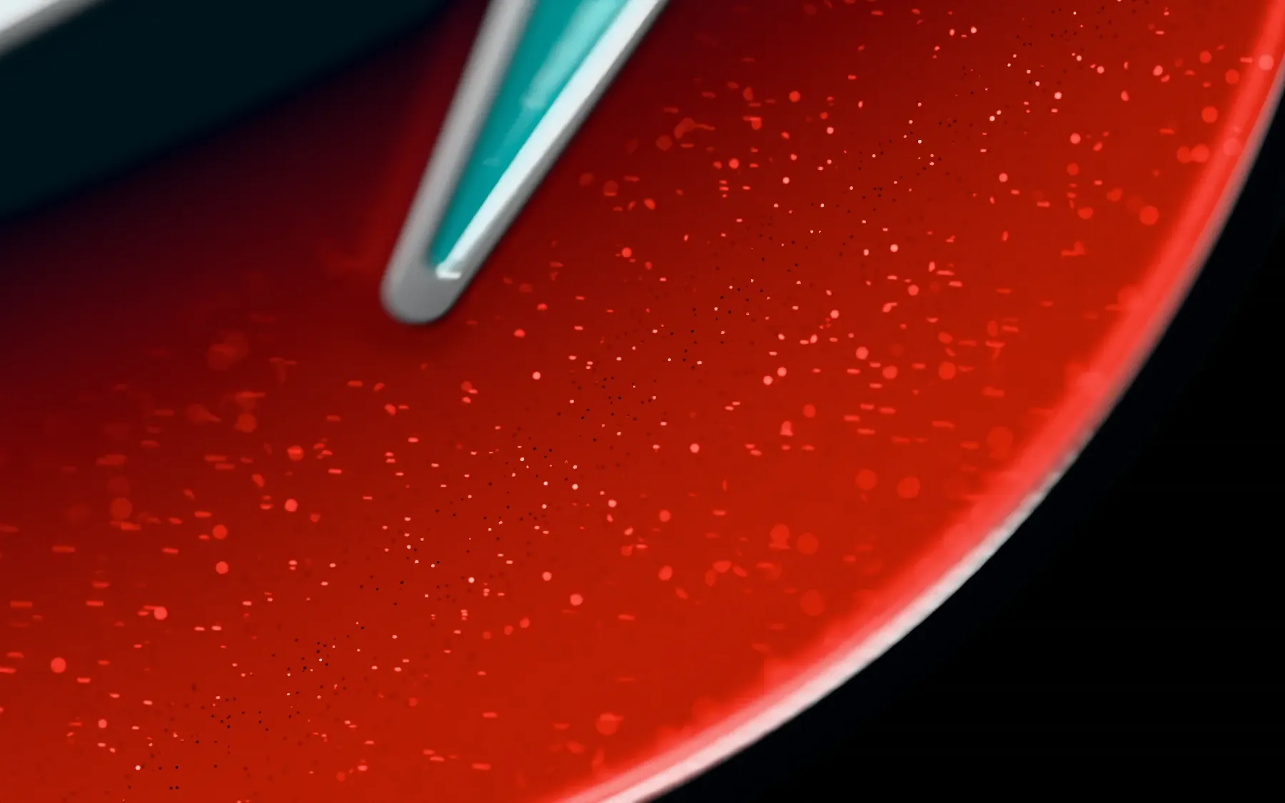 Red cat-eye enamel with fine red glitter